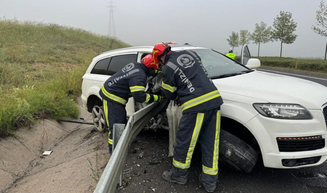 Denizli’nin Bozkurt ilçesinde gece yarısı meydana gelen feci trafik kazasında,