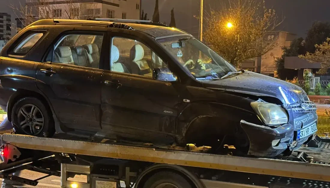 Adana’da trafik uygulamasında polisin “dur” ihtarına uymayarak kaçan ve bir