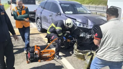 Diyarbakır kara yolunda sabah saatlerinde meydana gelen trafik kazasında, kontrolden