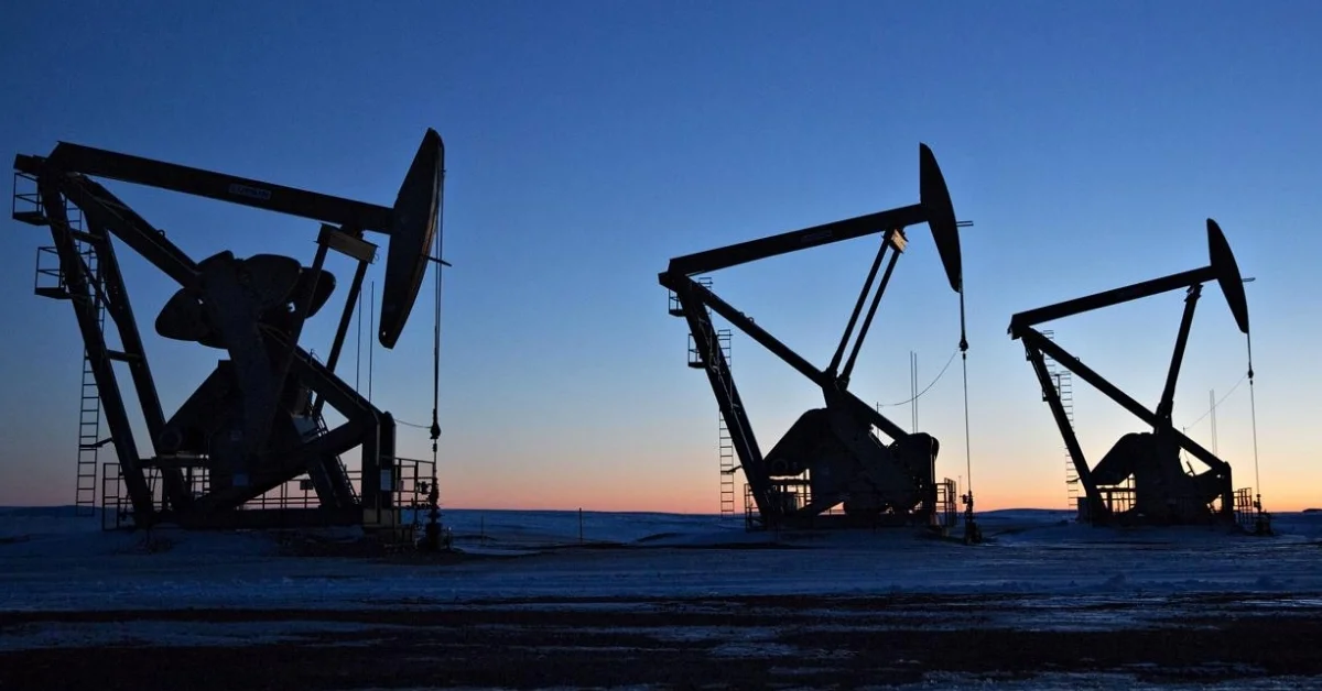 Brent petrolün varil fiyatı, uluslararası piyasalarda 110,14 dolar seviyesinden işlem