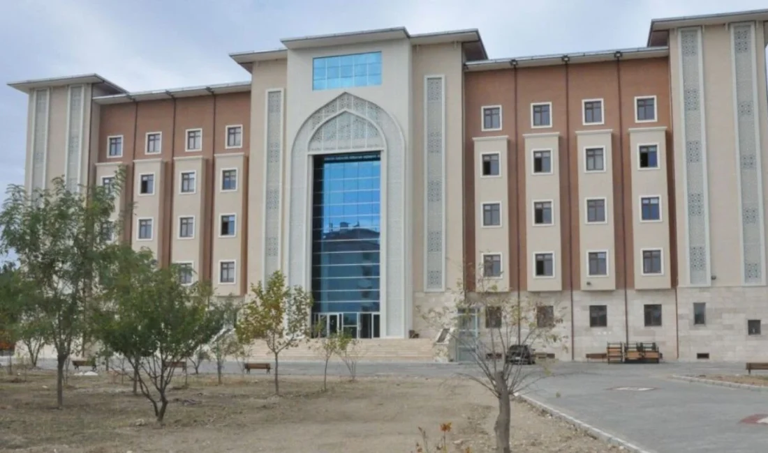 Çanakkale sakinleri Çanakkale Valiliği’nin iletişim bilgilerine ulaşmak için merakla güncel