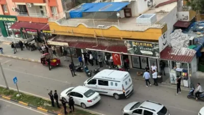 Hatay'ın Reyhanlı ilçesinde kimliği belirsiz şüphelilerce bir döviz bürosuna tabancayla
