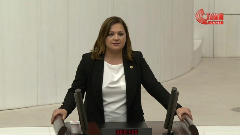 Burcu Köksal Kimdir? Afyonkarahisar Belediye Başkanı Burcu Köksal Kaç Yaşında,