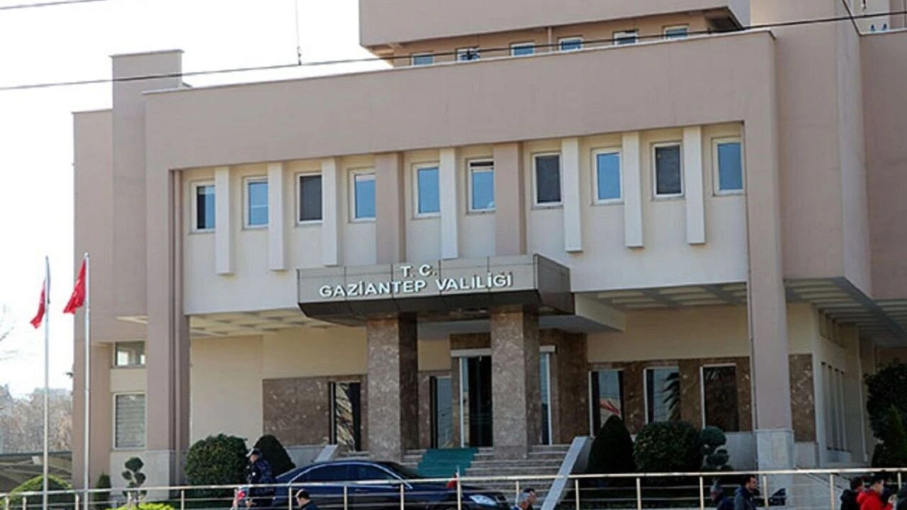 Gaziantep sakinleri Gaziantep Valiliği’nin iletişim bilgilerine ulaşmak için merakla güncel