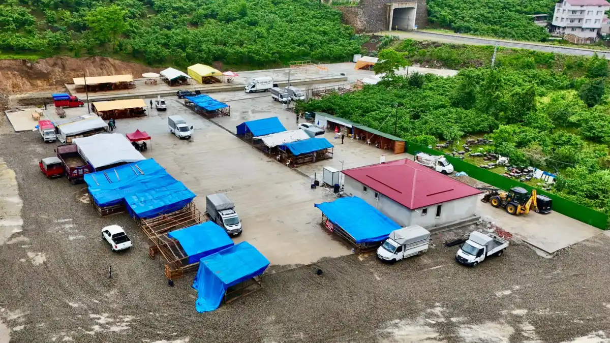 Giresun Belediyesi tarafından hayata geçirilen Ülper Canlı Hayvan Pazarı hizmet