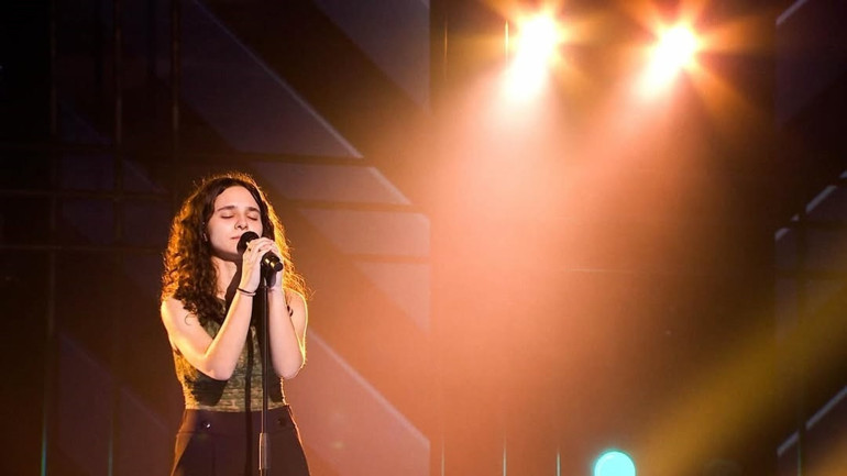 Naz Çavuşoğlu Kimdir? The Voice van Vlaanderen Yarışmacısı Naz Çavuşoğlu