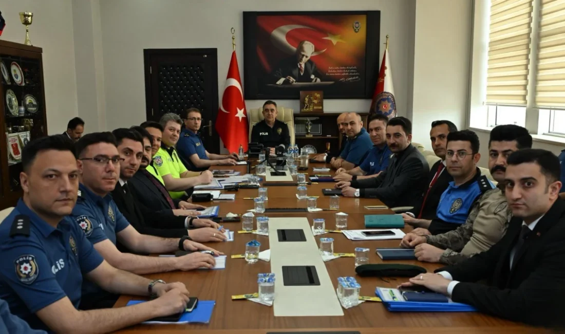 Kars İl Emniyet Müdürlüğü, yaklaşan Kurban Bayramı öncesinde vatandaşların huzurlu