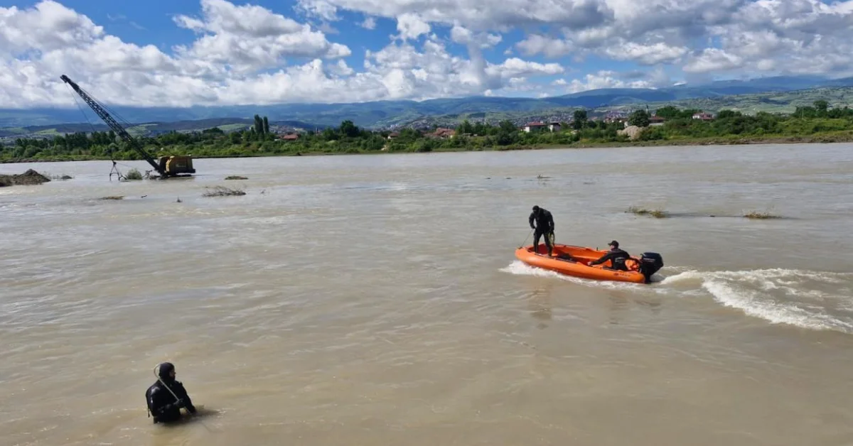 Tokat'ın Erbaa ilçesinde Kelkit Çayı'na düşerek akıntıya kapılan İlker Parlak