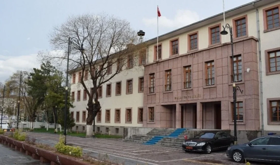Malatya sakinleri Malatya Valiliği’nin iletişim bilgilerine ulaşmak için merakla güncel
