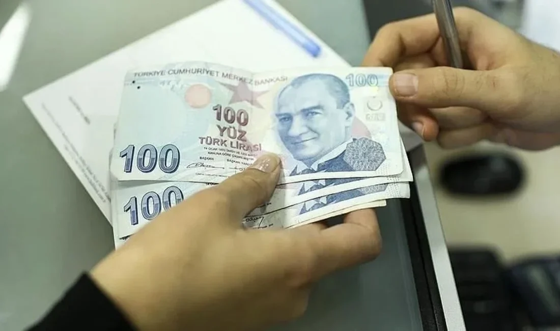 Aile ve Sosyal Hizmetler Bakanı Mahinur Özdemir Göktaş, evlerinde bakılan