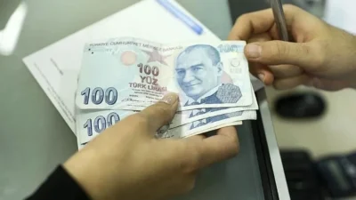 Aile ve Sosyal Hizmetler Bakanı Mahinur Özdemir Göktaş, evlerinde bakılan