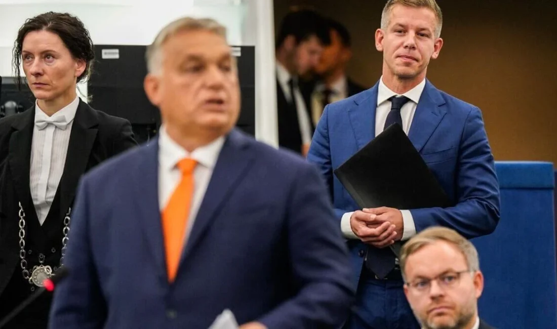 Macarşstan’ın yeni Başbakanı seçilen Peter Magyar, parlamentoda yemin ederek resmen