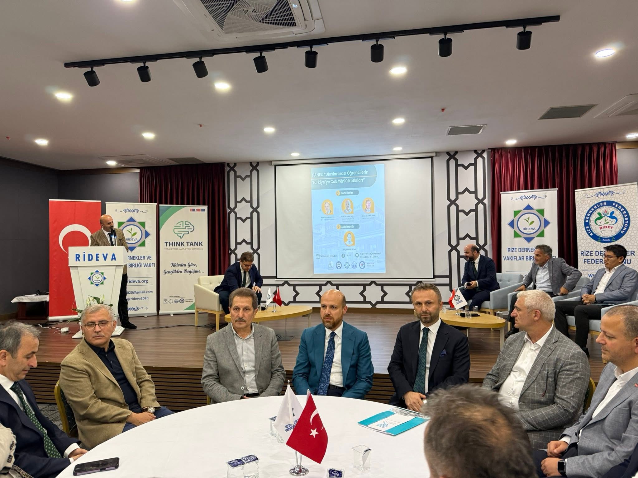 RİDEVA’da Think Tank Projesi : Bilal Erdoğan üniversiteli gençlerle buluştu