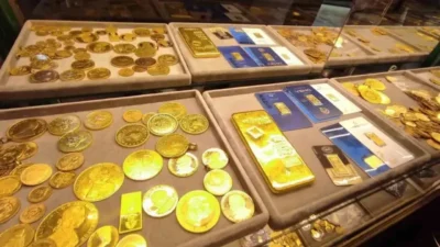 Altın fiyatları yeni güne düşüşle başladı. ABD Merkez Bankası'nın (Fed)