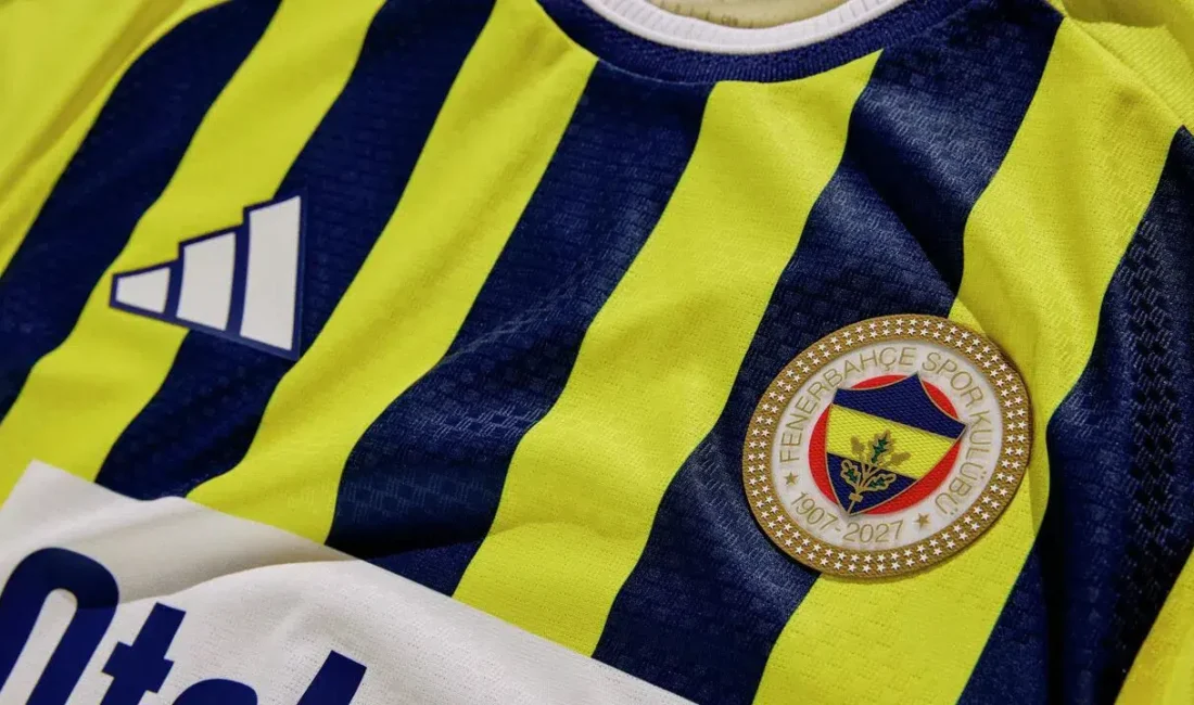 Fenerbahçe, 2026-2027 sezonuna ait yeni formalarını tanıttı. Fenerium, merakla beklenen