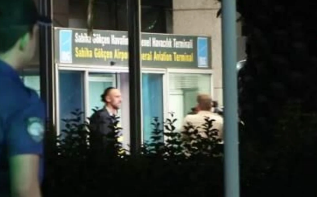 Fenerbahçe'nin prensip anlaşmasına vardığı Vedat Muriqi İstanbul'a geldi. Kosovalı golcü