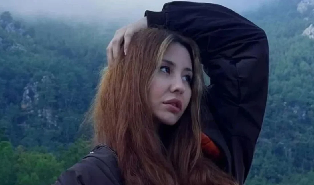 Türk rap ve alternatif R&B müziğin önemli isimlerinden "Aishe" olarak