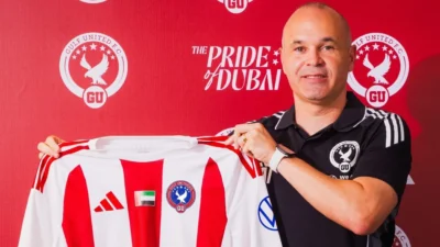 Futbol dünyasının efsanevi isimleri arasında gösterilen eski İspanyol futbolcu Andres