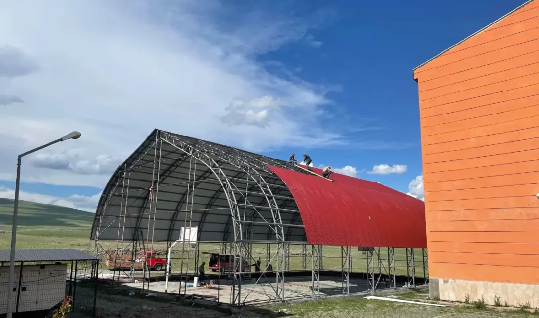 Kars’ın Digor ilçesinde eğitim ve spor alanındaki yatırımlara bir yenisi