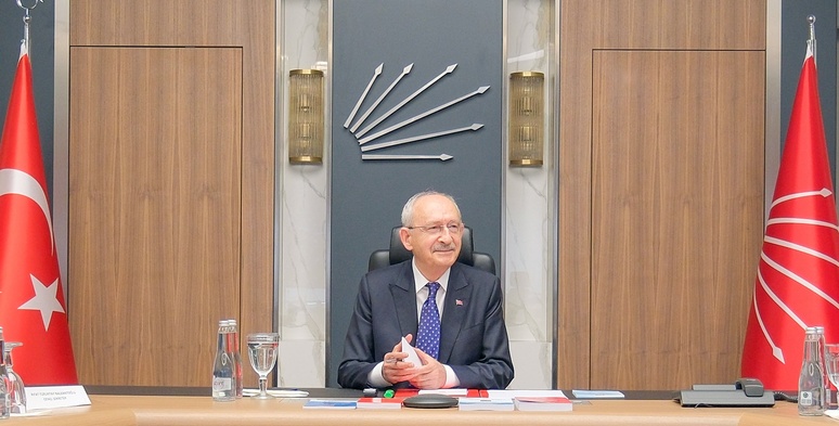 Cumhuriyet Halk Partisi (CHP) Genel Başkanı Kemal Kılıçdaroğlu, Fenerbahçe Spor