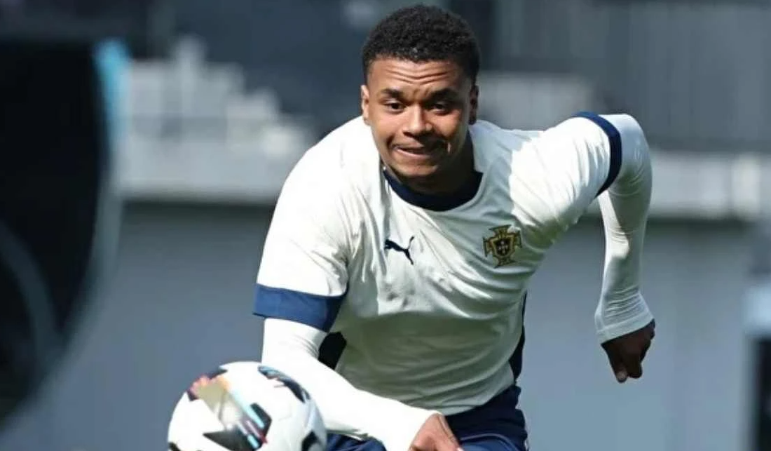 Trabzonspor’un yeni transferi Noah Saviolo, 23 yaşında ve İtalya kökenli