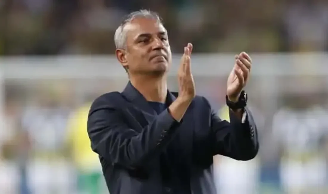 Fenerbahçe'de teknik direktörlük görevine getirilen İsmail Kartal, yönetimden Aykut Kocaman'ın