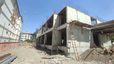 Kars İl Özel İdaresi tarafından eğitim alanında yürütülen yatırımlar aralıksız