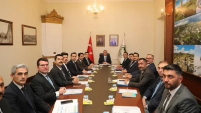 Kars Valisi Ziya Polat başkanlığında, kaymakamlar ve ilgili kurum yöneticilerinin