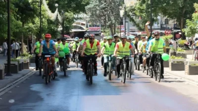 Şanlıurfa Büyükşehir Belediyesi’nin destekleriyle gerçekleştirilen Yeşilay Bisiklet Turu’nda çok sayıda