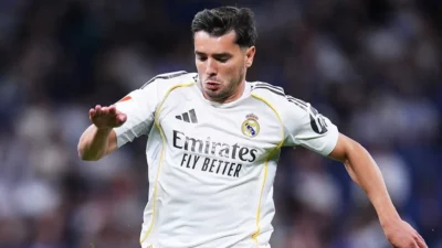 Fenerbahçe, seçim sonrası transfer faaliyetlerine ardı ardına hız kazandırdı. Sarı-lacivertli