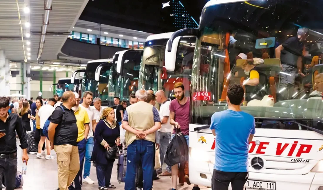 Okulların tatil olmasıyla birlikte şehirlerarası otobüslerde yoğunluk artıyor. Sektör temsilcisi