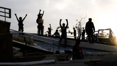 Son 100 yılın en büyük depremlerine sahne olan Venezuela'da resmi
