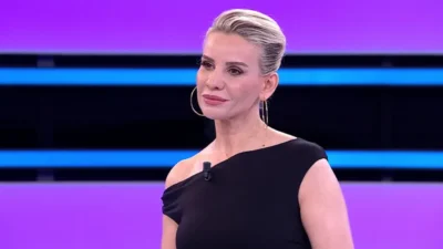 ATV ekranlarında Esra Erol'un sunumuyla dün akşam ekrana gelen Var