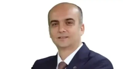 Uygar Oturakdaş'ın hayatı, biyografisi ve mesleki kariyeri hakkında detaylı bilgiler