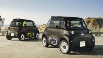 Şehir içi kullanıma uygun minik otomobil Citroen Ami'nin Rip Curl