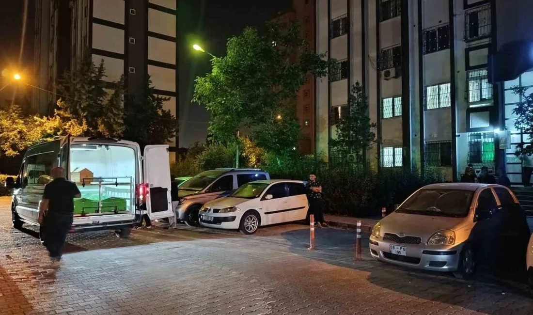 Adana'nın Yüreğir ilçesinde boşanma sürecindeki 40 yaşındaki kadın evinde silahlı