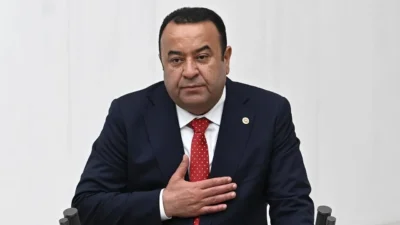 Ankara Milletvekili Adnan Beker'in kardeşi Özay Beker, son günlerde internet