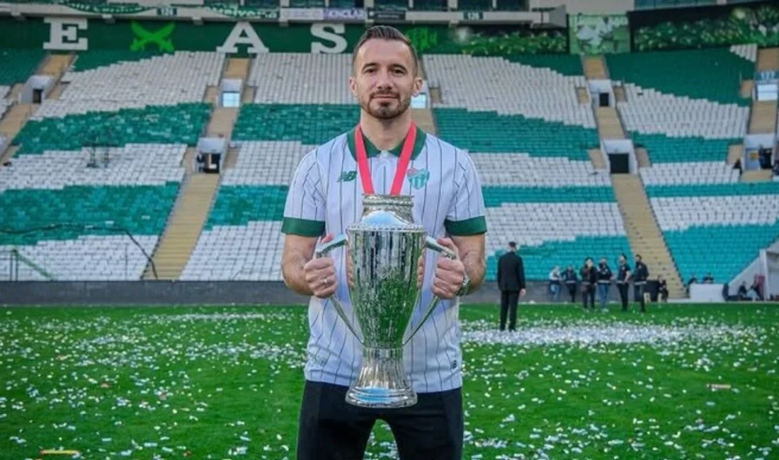 Kahramanmaraş İstiklalspor, Bursaspor ile şampiyonluk yaşayan sol bek Talha Yünkuş'u