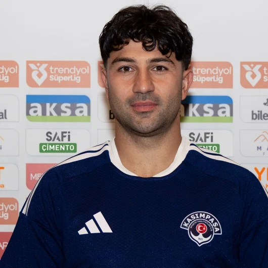 Süper Lig ekibi Kasımpaşa, Alanyaspor’dan ayrılan Güven Yalçın’ı kadrosuna kattığını