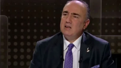 Gazeteci ve İYİ Parti kurucularından Vedat Yenerer 61 yaşında hayatını