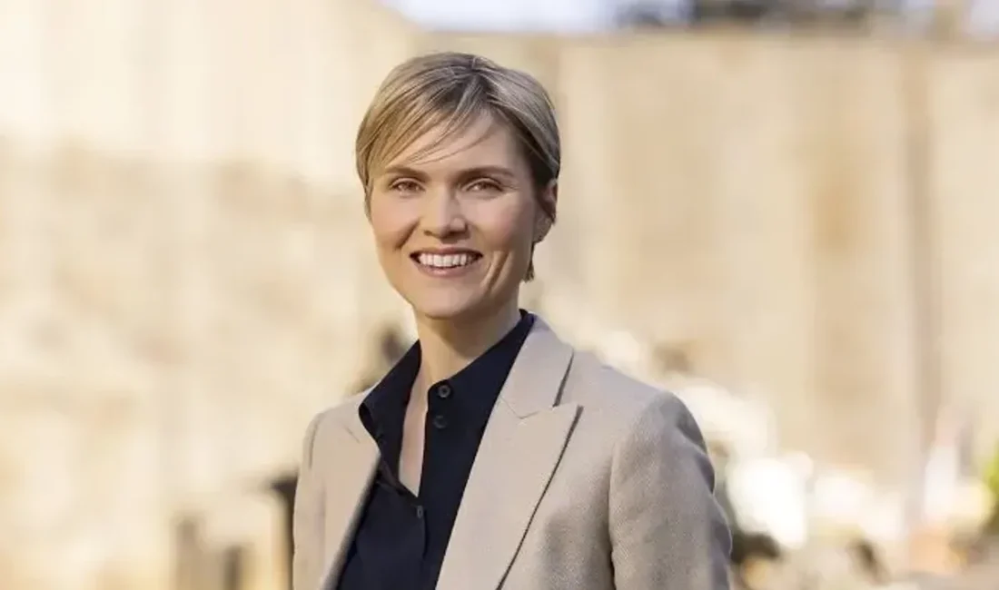 Aralık 2024'te İzlanda'nın başbakanı olan Kristrún Frostadóttir, genç yaşı ve
