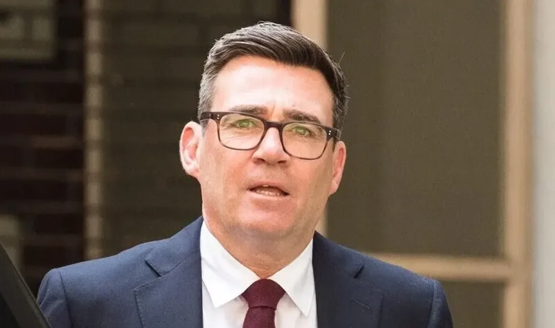 İşçi Partisi liderliğine seçilen Andy Burnham, Kral 3. Charles’ın hükümeti