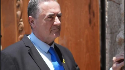 İsrail Savunma Bakanı Israel Katz, İran'ın enerji altyapısına yeni saldırılar