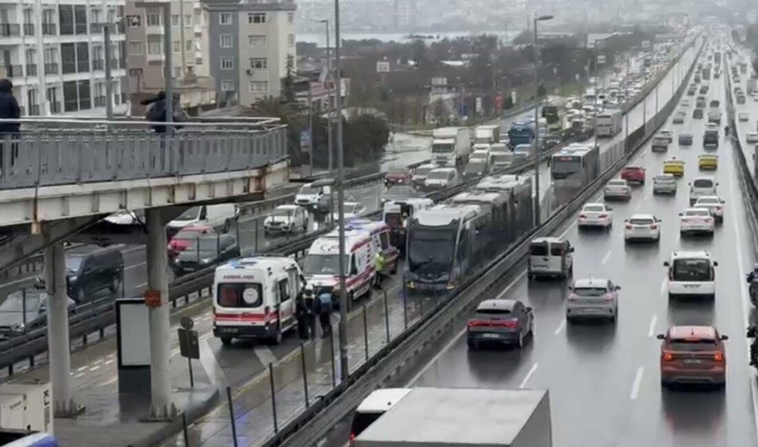 İstanbul’da toplu ulaşıma yüzde 10 zam yapıldı. Elektronik tam bilet