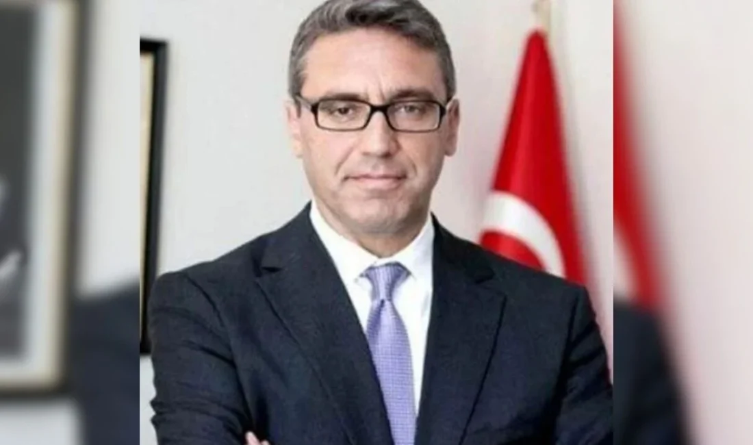 Cumhurbaşkanı Erdoğan'ın imzasıyla Danimarka Büyükelçiliği görevine atanan Burak Özügergin'in eğitim