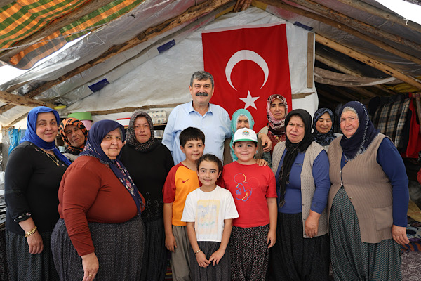  Toroslar Belediye Başkanı Abdurrahman Yıldız, bin 550 rakımlı Tırtar Mahallesi'nde