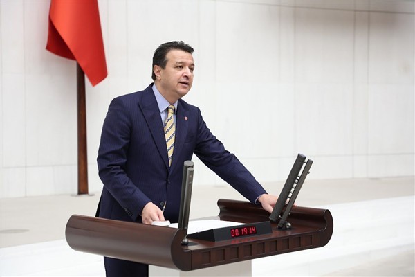 Saadet Partisi Genel Başkanı Mahmut Arıkan, İstanbul’daki Geleneksel Saadet Pikniği’nde