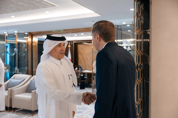 Katar Dışişlerinden Sorumlu Devlet Bakanı Sultan bin Saad Al Muraikhi,