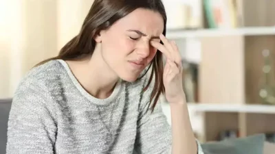 Göz ovuşturmanın görme kaybına neden olabileceği konusunda uzmanlar uyarıyor. Göz