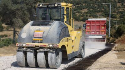 Bursa Büyükşehir Belediyesi, il genelinde sürdürdüğü ulaşım ağını güçlendirme yatırımları